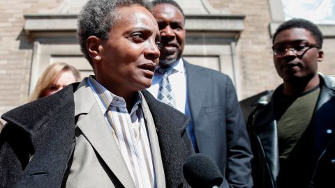 Durante sus diferentes recorridos la alcaldesa de Chicago Lori Lightfoot promocionó su liderazgo durante la pandemia de covid-19.