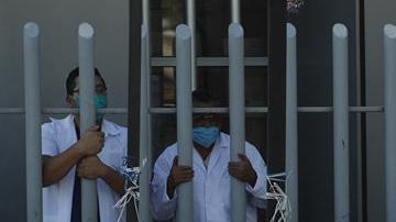 Continúan las agresiones al personal médico.