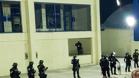 Las autoridades salvadoreñas compartieron imágenes el domingo.