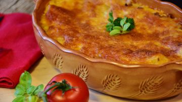Pastel-tarta-lasagna-RitaE en Pixabay