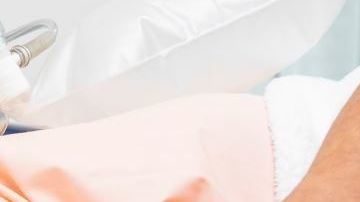 A pesar de que la policía le salvó la vida, el covid-19 se la arrebató.