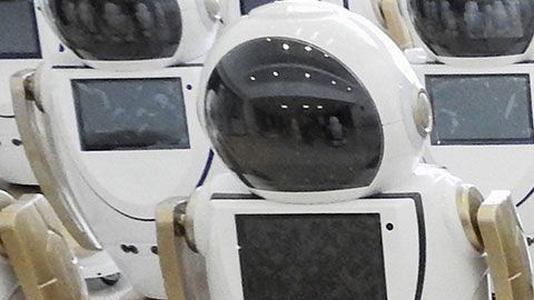 Robots con inteligencia artificial