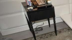 Así quedó la habitación del hotel cuando llegaron los agentes de la policía de Miami Beach.