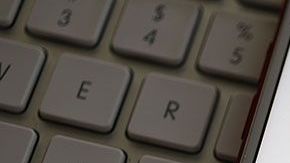 Los jóvenes han optado por citas virtuales.