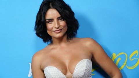 Aislinn Derbez.