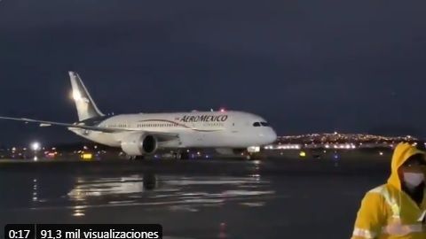 Llega nuevo cargamento de insumos médicos desde China.