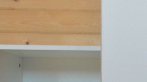 La Academia Estadounidense de Pediatría no recomienda televisión (o medios de pantalla como juegos de computadora, videos o similares) para niños menores de 2 años.
