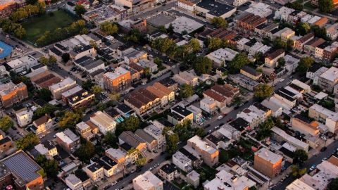 Miembros de la coalición piensan que el crear una fuente de financiamiento a largo plazo es la mejor manera de abordar la crisis de vivienda asequible.