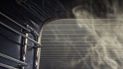 Cocina mujer-Finn Bjurvoll Hansen-Pixabay