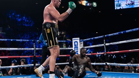 Deontay Wilder no pudo demostrar el gran poder que tiene en los puños, como en noches anteriores.