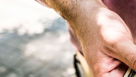 Las fechas del envío de los cheques en papel dependerá de los ingresos del beneficiario.