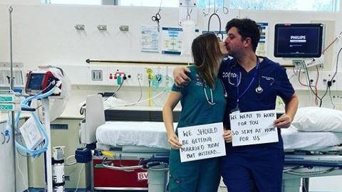 Con este mensaje, les piden a todos que se queden en casa.