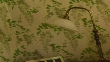 Estar en la cama con tu ropa de calle podría no ser muy buena idea.