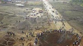 La fotografía del gran agujero es impactante.