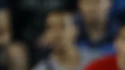 El delantero de la selección de Serbia hizo caso omiso a las advertencias gubernamentales y se reunió con 19 personas.