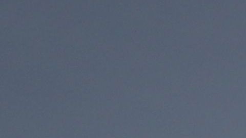 Un turista paseando en bicicleta en el sur de la Florida.