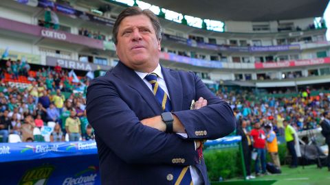 Miguel Herrera está buscando ser el técnico más ganador del América.