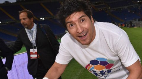 El futbolista chileno Iván Zamorano negó haber usado sociedades para eludir impuestos.