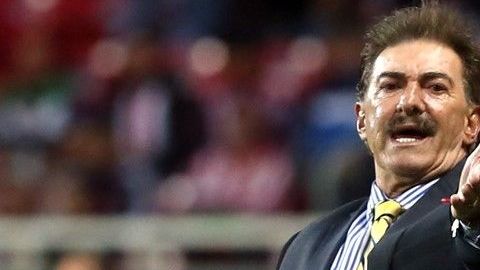 El exentrenador de Chivas, América y la selección mexicana Ricardo Antonio La Volpe.