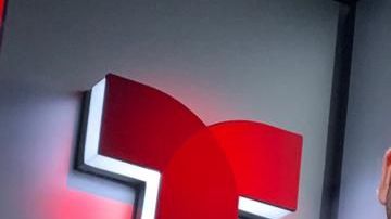 En Casa con Telemundo será conducido por Ana Jurka y Carlos Adyan.