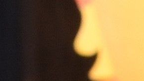 Las mascarillas están siendo entregas a oficiales en todas las comisarías.