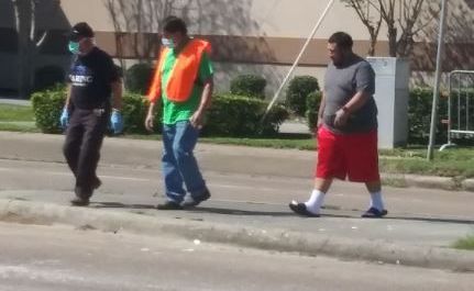 En Laredo ordenan taparse la boca y nariz.