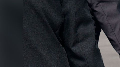 Deja en orden tus asuntos relacionados con tarjetas de crédito antes de partir.