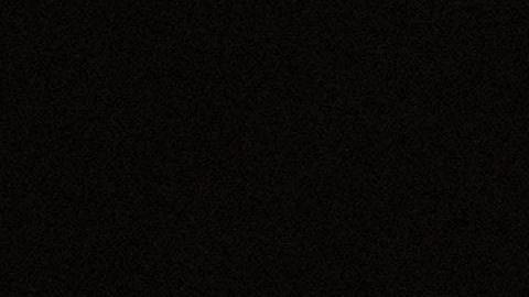 En algunas culturas, mascar chicle en la noche es de mala suerte.