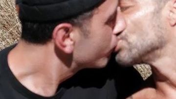 Famosos se suman al video de Residente besando a sus parejas