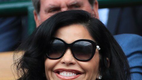 Derechos de autor de la imagenGETTY IMAGES
Image caption
Bezos es junto a Bill Gates uno de los hombres más ricos del mundo.