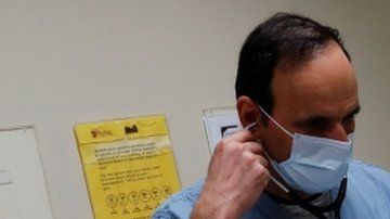 112028882_tv061169062