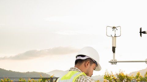 Muchas de las observaciones que se hacen en tierra requieren mantenimiento que no puede hacerse durante la pandemia.