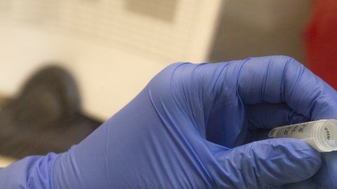 Washington dice que las investigaciones médicas sobre el nuevo coronavirus son el objetivo de Pekín.