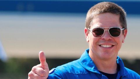 Bob Behnken (izquierda) y Doug Hurley (derecha) llegan a Florida el 20 de Mayo para preparar el lanzamiento.