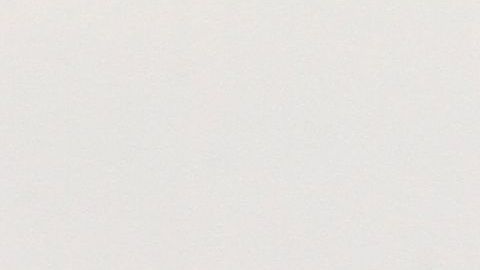 Trabajadores hispanos se preparan para la celebración de fin de año en Coney Island.