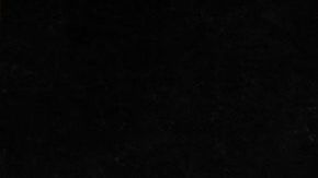 Un paciente aborda el buque hospital anclado en Los Ángeles. Foto cortesía de U.S. Navy.