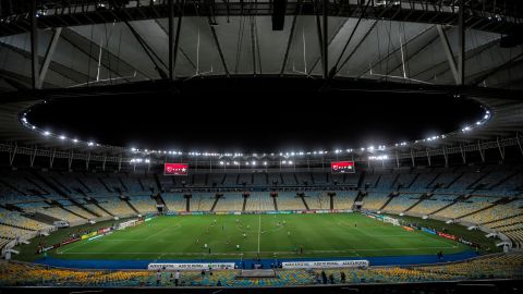 Perú ante la triste realidad de reanudar con estadios vacíos.