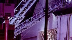 El lugar de la explosión en el centro de Los Ángeles.