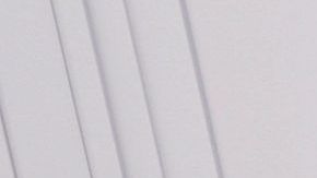 Anuel AA junto a su novia Karol G.