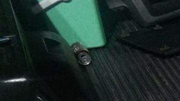 El material bélico estaba oculto en una compartimento secreto.