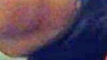 Identifican a mujer que atacó y acusó a médicos de haber matado a familiar enfermo de COVID-19