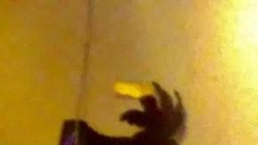 Hilaria Martínez, vestida de rosa, con cuatro de sus cinco hijos.