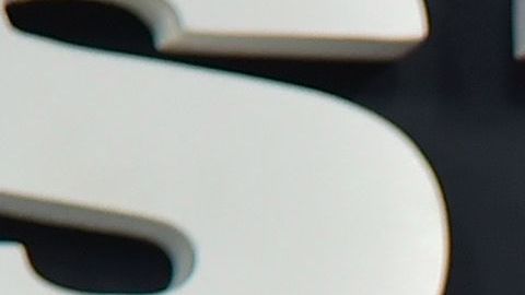 Ante la falta de interesados, Sylvester Stallone se vio obligado a malbaratar su casa.