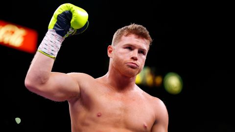 Saúl 'Canelo' Álvarez condenó la brutalidad del oficial Derek Chauvin.