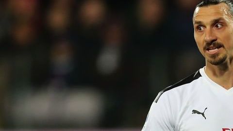 Zlatan Ibrahimovic en un partido de serie A con el Milán.