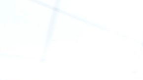 Mujeres hispanas en un banco de comida en Massachusetts.