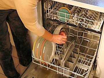 Cada compartimento del lavavajillas está pensado específicamente para un utensilio en particular.