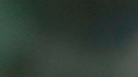 Una mujer dona su plasma sanguíneo en el Complejo Hospitalario Doctor Arnulfo Arias Madrid, este miércoles, en Ciudad de Panamá (Panamá). Panamá es el único país y pionero de Centroamérica en usar plasma convaleciente de pacientes rehabilitados de la COVID-19 como tratamiento terapéutico para personas en estado crítico por coronavirus. EFE/ Bienvenido Velasco