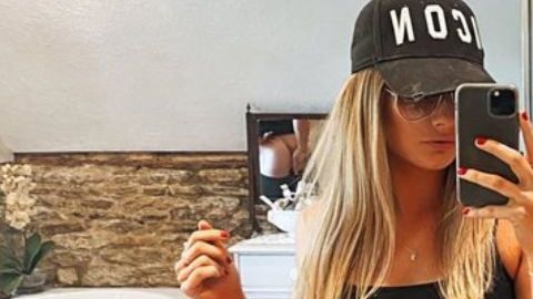 Se hizo una selfie que le gustó, hasta que miró bien.