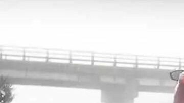 Los faros antiniebla sólo se deben utilizar de día. De noche las luces de posición deberían ser suficientes para ser visibles a otros autos.